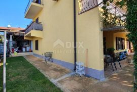 ISTRA, POREČ - Apartmanska kuća s pet stambenih jedinica i s puno potencijala, Poreč, House