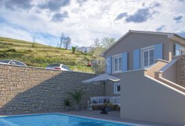 ISTRA, MOMJAN - Prekrasna vila s bazenom i pogledom na vinograde i maslinike, Buje, Maison