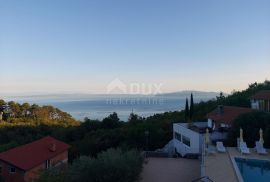 OPATIJA, VEPRINAC - vila 1000m2 s pogledom na more, 6 apartmana i bazenom + okoliš 1000m2, Opatija - Okolica, Maison