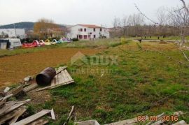 RAB, LOPAR - građevinsko zemljište 690m2 za obiteljsku kuću/villu/apartmane/kuću za iznajmljivanje s bazenom/kuću za odmor s bazenom, Rab, Terrain