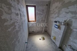 ISTRA, POREČ (OKOLICA) - Dvojna kuća u visokoj roh bau fazi s pogledom na more, Kaštelir-Labinci, House