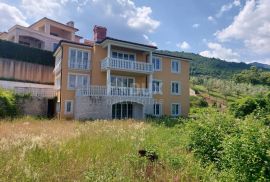 OPATIJA, LOVRAN, DOBREĆ - kuća 390m2 s prekrasnim pogledom na more + okućnica 850m2, Opatija - Okolica, Famiglia