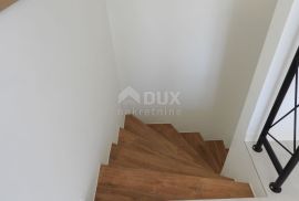 OPATIJA -  Prekrasna kuća s 2 stana  126m2 + okoliš 150m2, Opatija, Haus