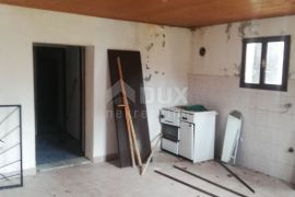 ISTRA, BRGUDAC - starina za adaptaciju, Lanišće, House