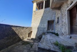 ISTRA, MOTOVUN - Višekatnica u centru Motovuna, Motovun, Casa