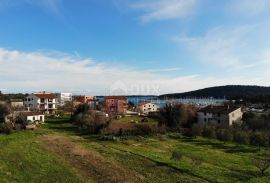 ISTRA, POMER Građevinsko zemljište 250 metara od mora, Medulin, Terreno