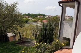 ISTRA, VIŽINADA - Apartmanska kuća s 5 apartmana, panoramski pogled, Vižinada, Σπίτι