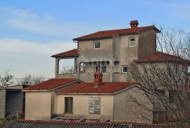 ISTRA-MARČANA-Obiteljska kuća u mirnom manjem naselju, Marčana, Haus