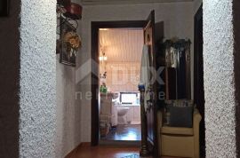 ISTRA-PULA-Prekrasna dva sređena stana na izvrsnoj lokaciji, Pula, Διαμέρισμα