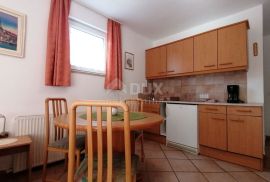 ISTRA, ROVINJ Apartmanska kuća na samo 40m od mora!, Rovinj, Famiglia