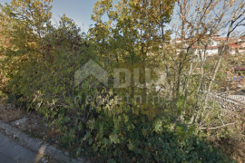 SRDOČI - građevinski teren 1751m2 za stambenu zgradu–stanove /obiteljsku kuću, Rijeka, Terrain