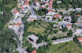 RIJEKA, JELENJE- građevinski teren 2190m2 za stambenu zgradu– stanove / apartmane/ obiteljsku kuću /kuće za iznajmljivanje- odmor sa bazenom, Jelenje, Tierra