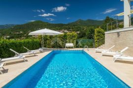 POLJANE - nova luksuzna vila s bazenom i prekrasnom okućnicom, Opatija - Okolica, Kuća
