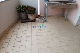 Apartman 2S+DB s pogledom na more!, Brtonigla, Appartment