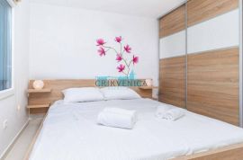 Dramalj - luksuzni stan 150m od mora, 2S+DB, Crikvenica, Appartement