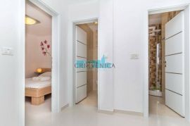 Dramalj - luksuzni stan 150m od mora, 2S+DB, Crikvenica, Apartamento