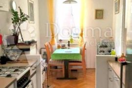 STAN CANKAREVA 57 m2- kvalitetna zgrada s liftom!!, Črnomerec, Appartment