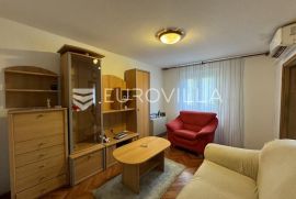 Pula, Stoja, obiteljski stan na idealnoj lokaciji, NKP 59,45 m2, prilika!, Pula, Apartamento