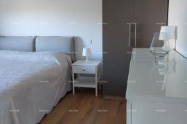 Stan Prodaje se novo namješten trosoban stan u Brtonigli, Poreč, Wohnung