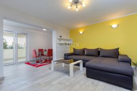 ISTRA, MEDULIN Velika apartmanska kuća!, Medulin, Maison