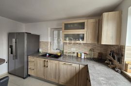 Malinska, apartman s otvorenim pogledom na more, Malinska-Dubašnica, شقة