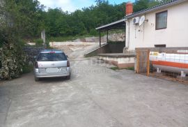 MATULJI - prodajno-proizvodni skladišni prostor 400m2 s 638m2 dvorišta, Matulji, Poslovni prostor