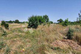 Urbanizirano zemljište na Velom vrhu, Pula, Land