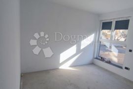 VRHUNSKA NOVOGRADNJA - PENTHOUSE, Zadar, Appartamento