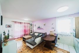 Trosoban stan na Fraterščici, Črnomerec, Flat