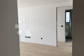 Opatija, centar,stan 60m2 novogradnja, Opatija, شقة