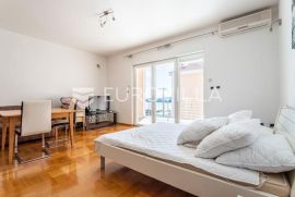 Trogir okolica, garsonijera s terasom (41,2 m2), Seget, شقة