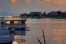 Rab, Rab, restoran za najam, Rab, Εμπορικά ακίνητα