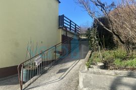 Matulji, blizina centra, Samostojeća katnica 160m2 s okućnicom i pogledom, prodaja, Matulji, Maison