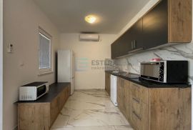 Apartman PRODAJA Turanj 47 m2, 70 m od mora, parking, Sveti Filip I Jakov, Διαμέρισμα