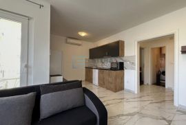 Apartman PRODAJA Turanj 47 m2, 70 m od mora, parking, Sveti Filip I Jakov, Διαμέρισμα