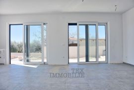 Poreč okolica, novogradnja, dvoetažni stan sa bazenom, Poreč, Appartment