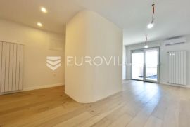 Zagreb, Trešnjevka Sjever, adaptiran dvosoban stan, NKP 48,44 m2, Zagreb, Appartamento