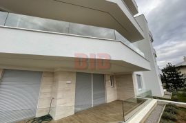 OPATIJA,LUKSUZAN STAN ,2S+DB,VELIKA TERASA,VRT,GARAŽNO MJESTO,BLIZU CENTRA I MORA, Opatija, Apartamento