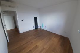 Opatija-Ika stan 99 m2, dvoetažni 2S+DB, Opatija - Okolica, Flat