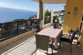 Komforan stan Mimice 100m2 (parking,bazen), Omiš, Appartement