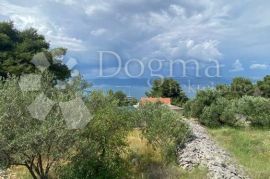 ČIOVO SLATINE 540m2 SA LEGALIZIRANIM OBJEKTOM, Trogir, Γη