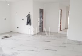 KRK-BLIZINA UVALE SOLINE, STAN OD 67 m2, 2S+DB, PARKING, Dobrinj, Apartamento