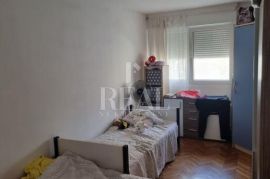 Prodaja stana u neboderu na Turniću 1S+DB  62 M2, Rijeka, Appartamento