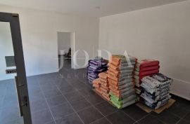 Crikvenica, poslovni prostor na frekventnoj lokaciji, Crikvenica, Propiedad comercial