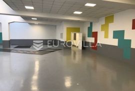 Poslovni prostor: Središte poslovne zone 581 m2, Zagreb, Gewerbeimmobilie