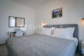 Senj, prekrasna vila s 6 apartmana, Senj, بيت