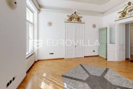 Centar, raskošan peterosoban stan, Zagreb, Apartamento