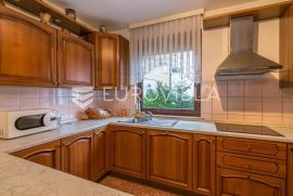 Zagreb, Maksimir prekrasna obiteljska kuća na zemljištu 1450m2, Zagreb, Casa