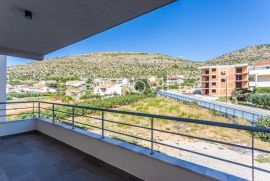 Trogir okolica - moderan jednosoban stan s balkonom (S43), Seget, Apartamento