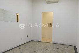 Jarun, ulični poslovni prostor 21,00 m2, Zagreb, Gewerbeimmobilie